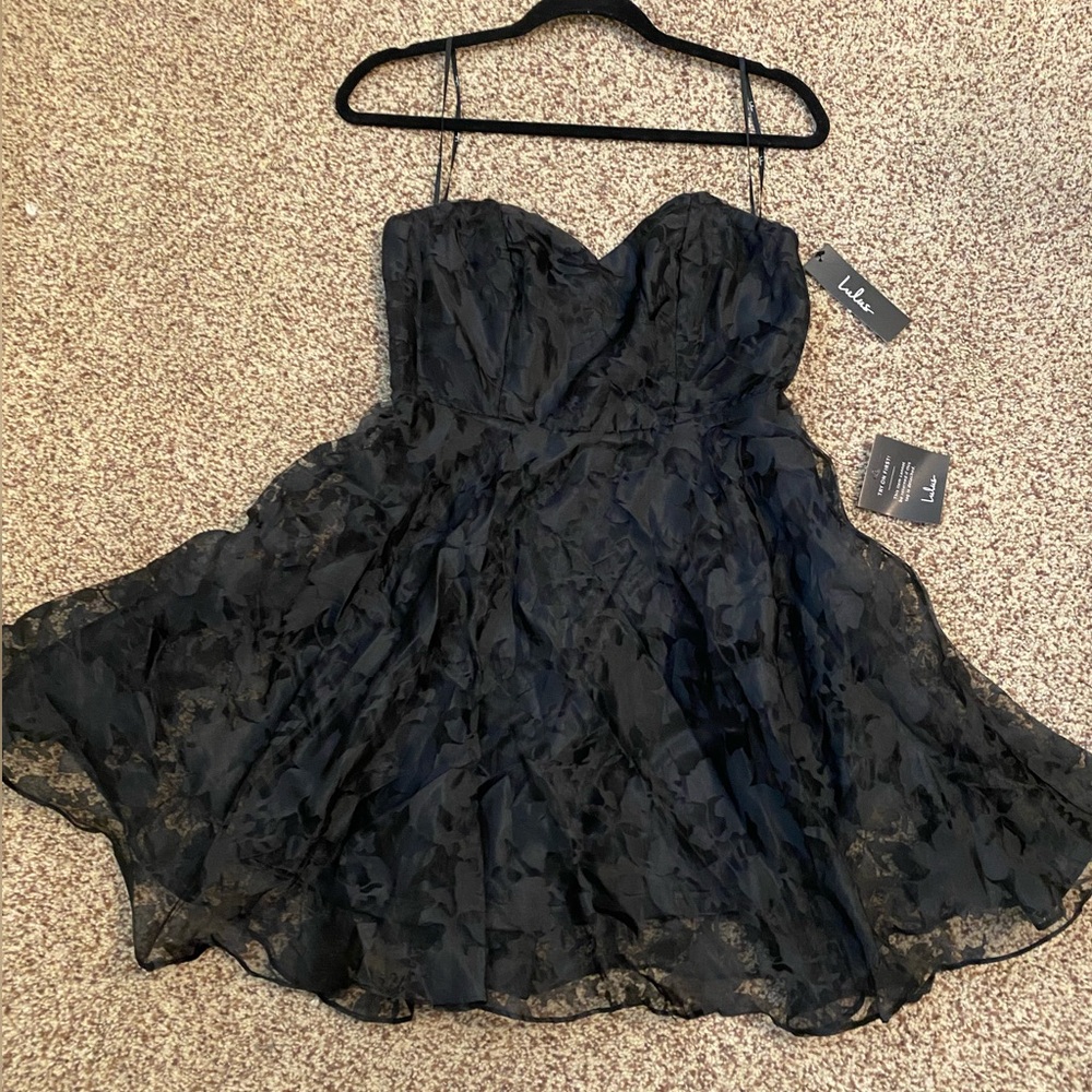 NWT LULU’S Formal Little Black Dress 🖤